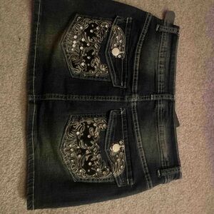 Y2K mini skirt (embroidered)